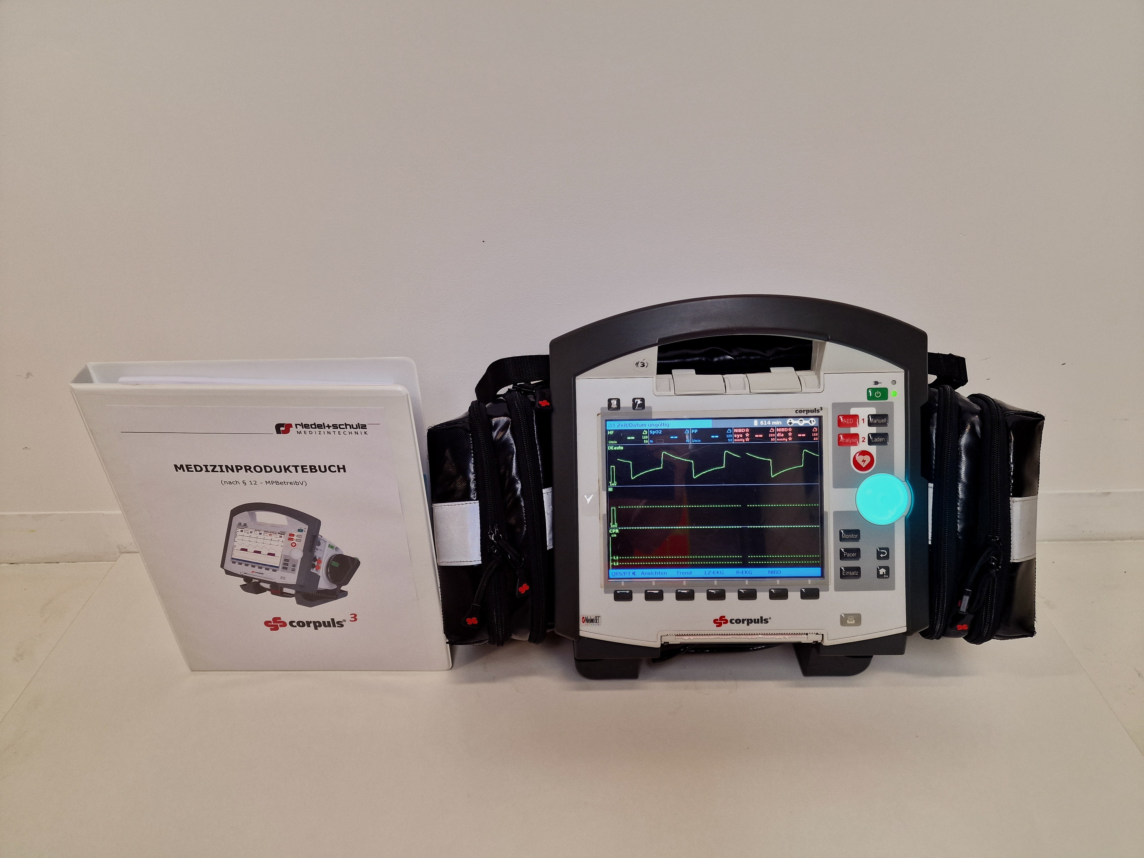 Corpuls³ Defibrillator / Patientenmonitor